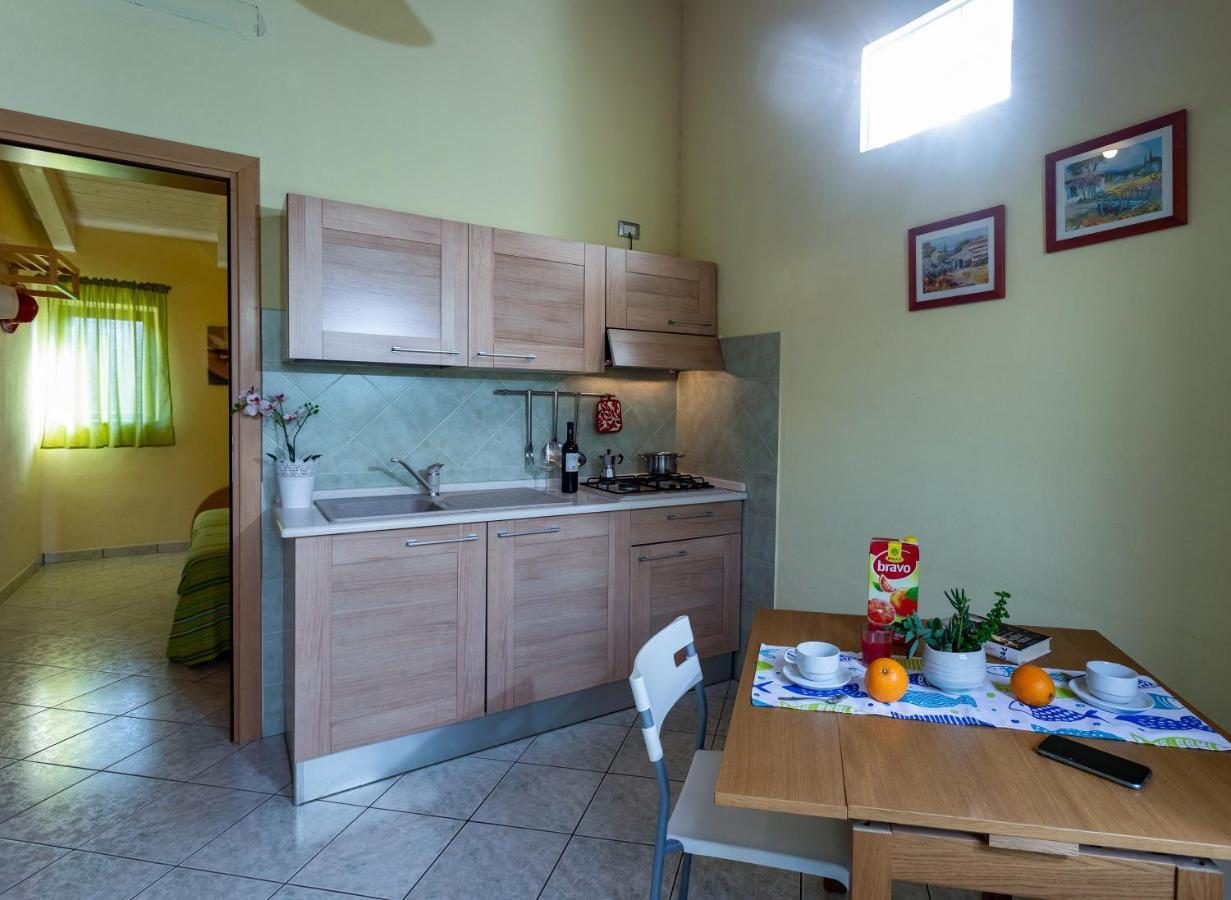 Hotel Residence Riviera Calabra ザンブローネ エクステリア 写真