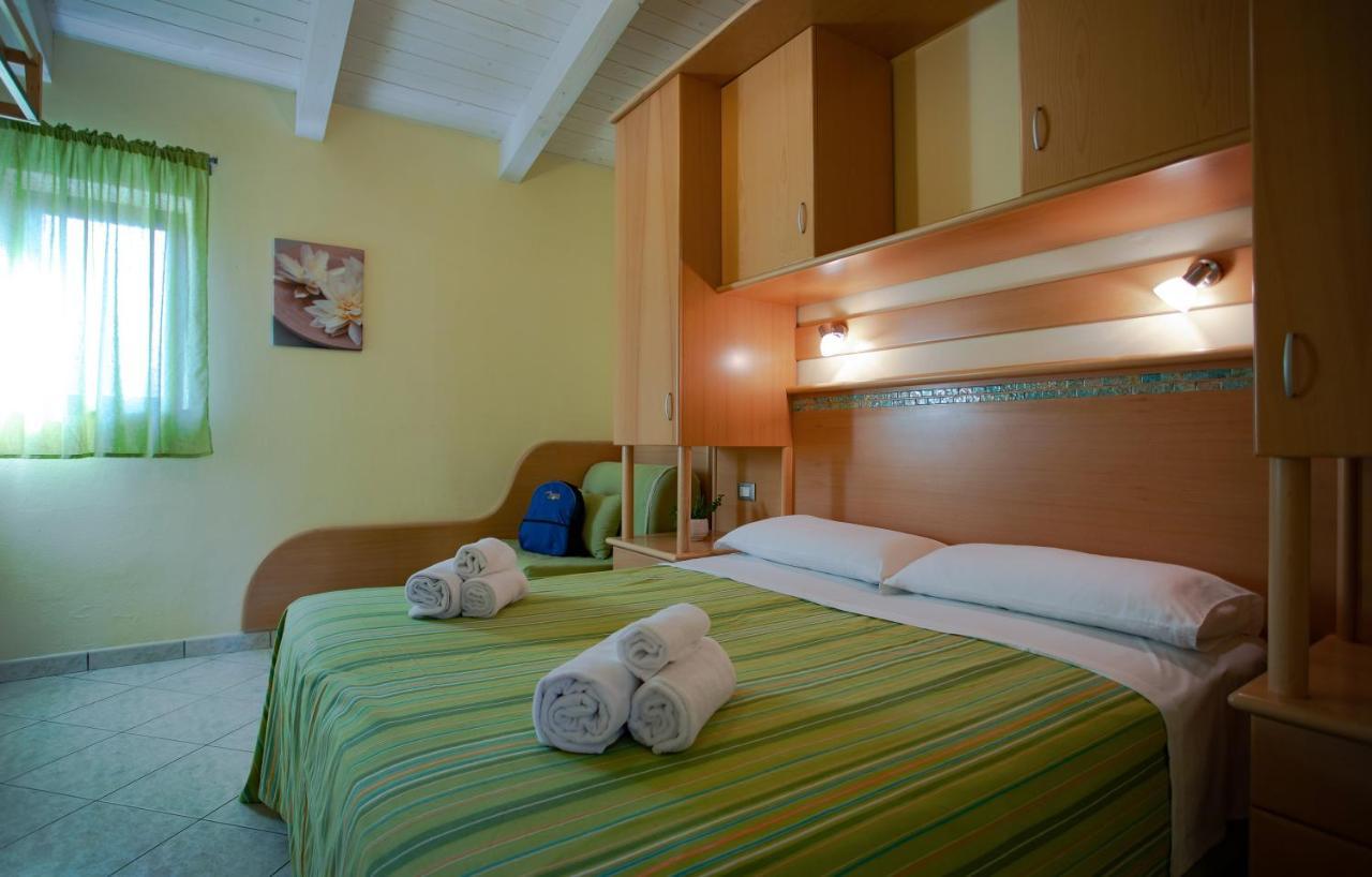Hotel Residence Riviera Calabra ザンブローネ エクステリア 写真