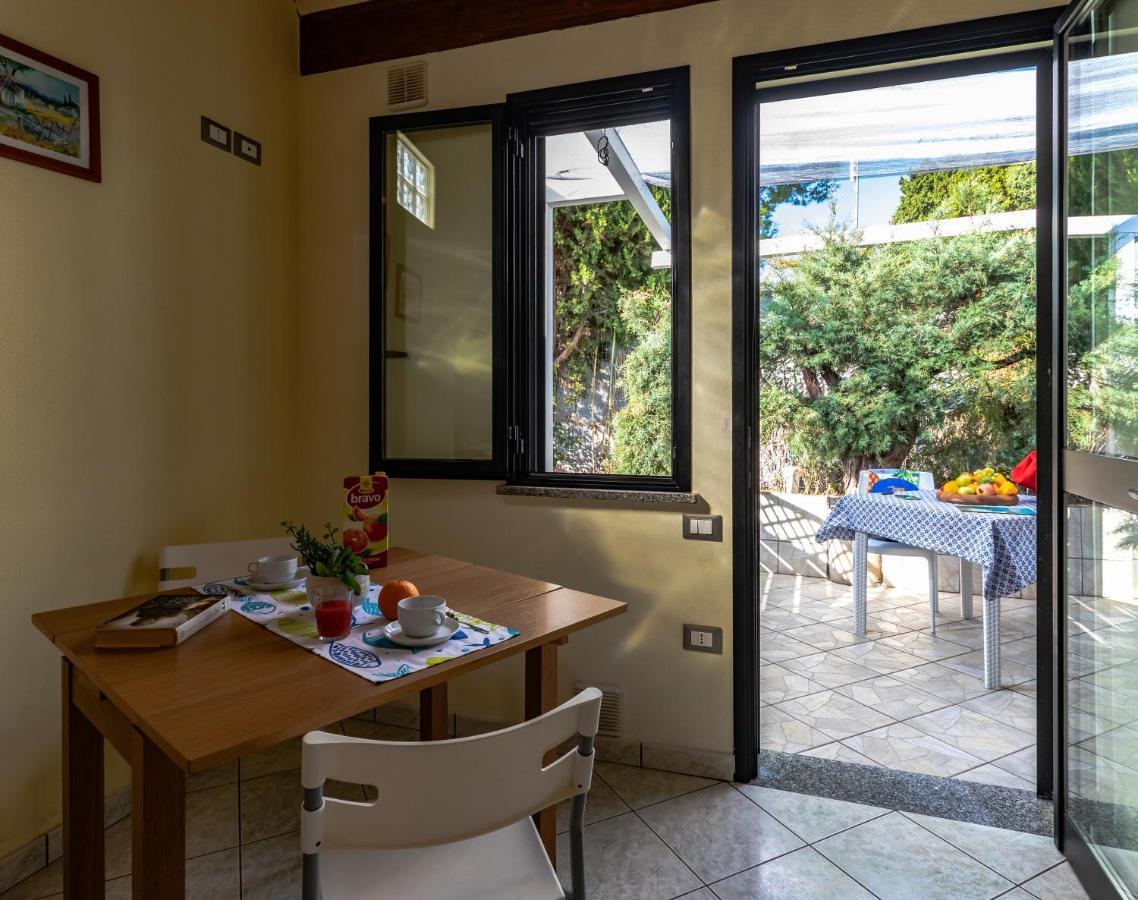 Hotel Residence Riviera Calabra ザンブローネ エクステリア 写真