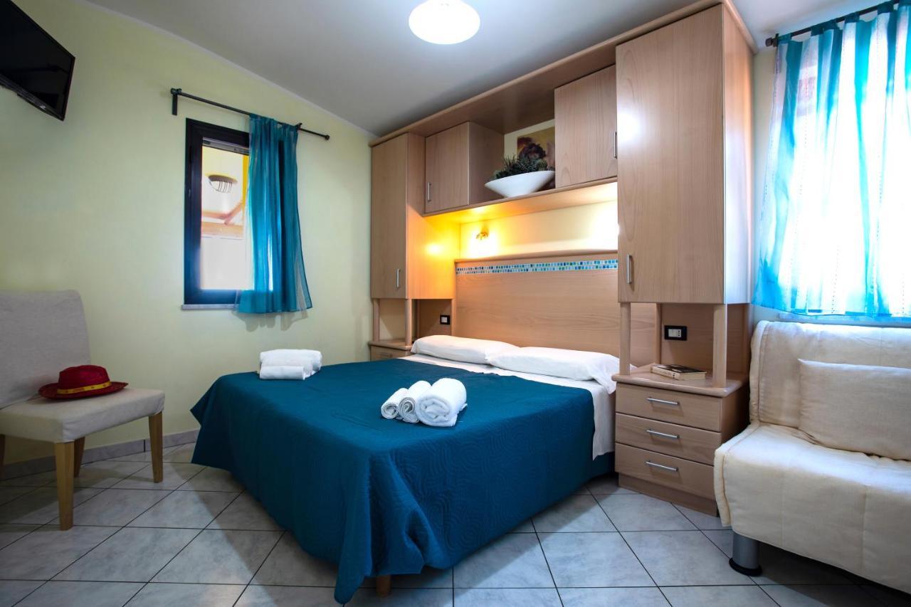 Hotel Residence Riviera Calabra ザンブローネ エクステリア 写真