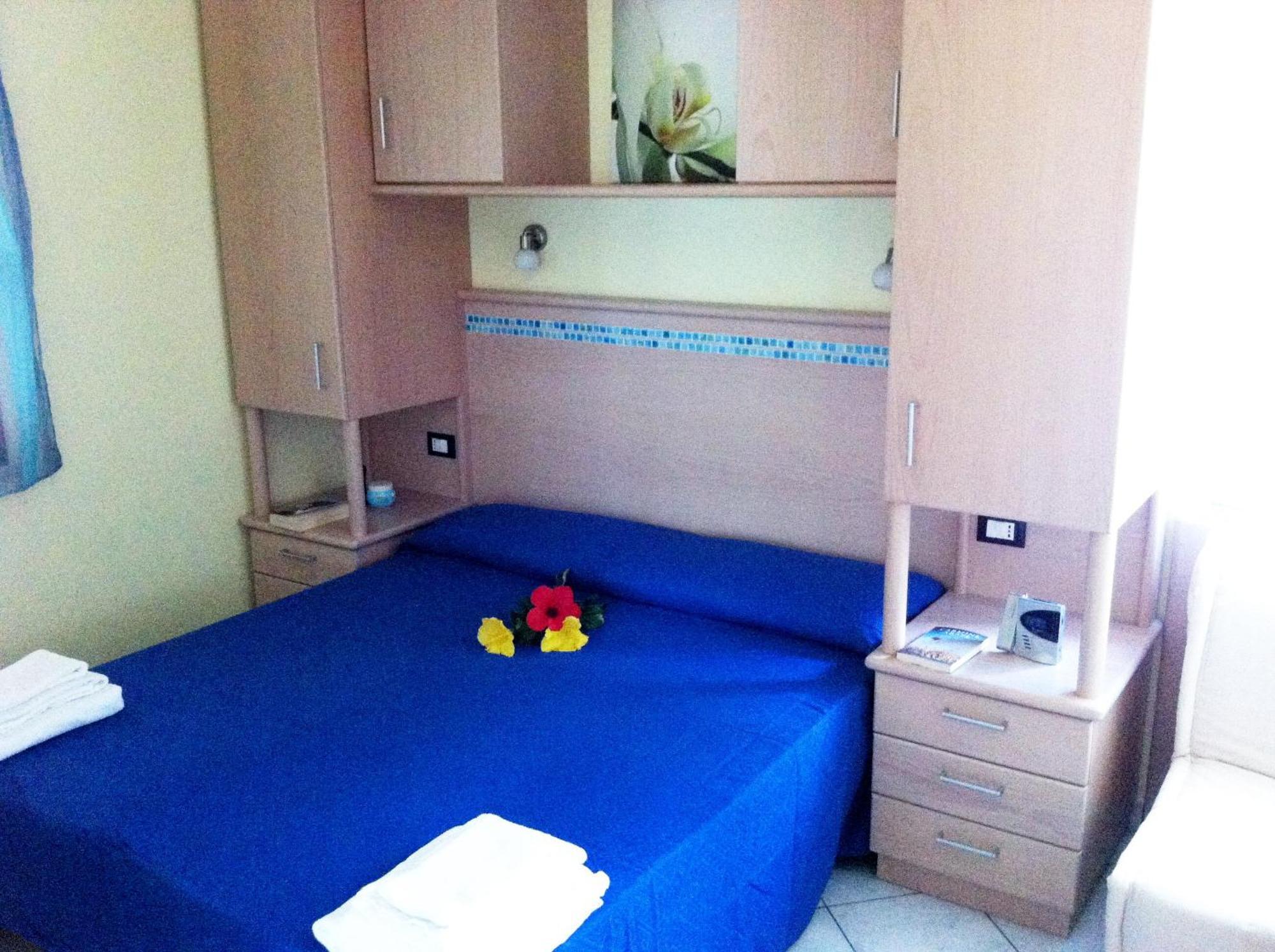 Hotel Residence Riviera Calabra ザンブローネ 部屋 写真